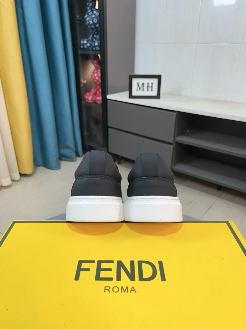 Men's shoes 💰400🌸🌸【FENDI】(velvet lining and leather lining are preferred when ordering) F's new product is on the market, imported concave and convex surface waterproof cloth, classic rhombus pattern F's craftsmanship, high-end and classy, ​​comfortable on the feet, versatile to wear, full of three-dimensional sense, 3 colors available, size: 38-44 (37.45, can be customized, cannot be returned)